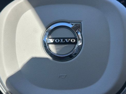 Used 2023 Volvo XC60 B5 Plus w/ Climate Package image 37