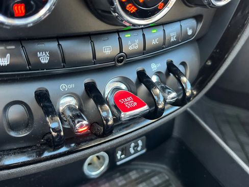 Used 2017 MINI Cooper Clubman ALL4 image 25