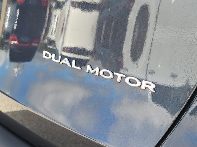 Used 2026 Tesla Model Y Long Range AWD/4WD image 9