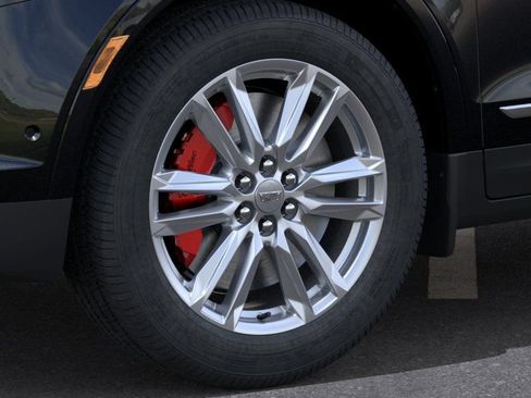 New 2026 Cadillac XT5 Sportv w/ LPO, Floor Liner Package AWD/4WD image 9