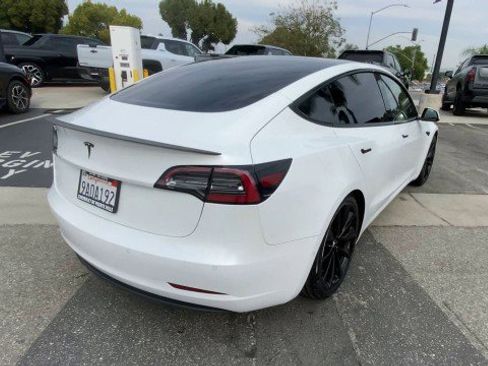Used 2019 Tesla Model 3 Standard Range Plus image 8