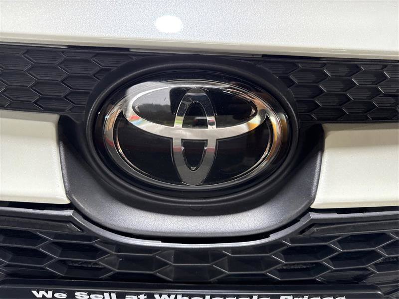 Used 2021 Toyota Corolla LE w/ Carpet Mat Package (TMS) FWD image 23