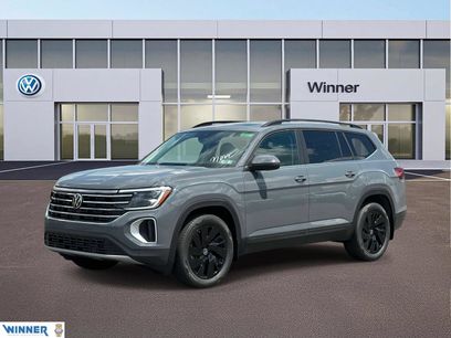 New 2026 Volkswagen Atlas SE