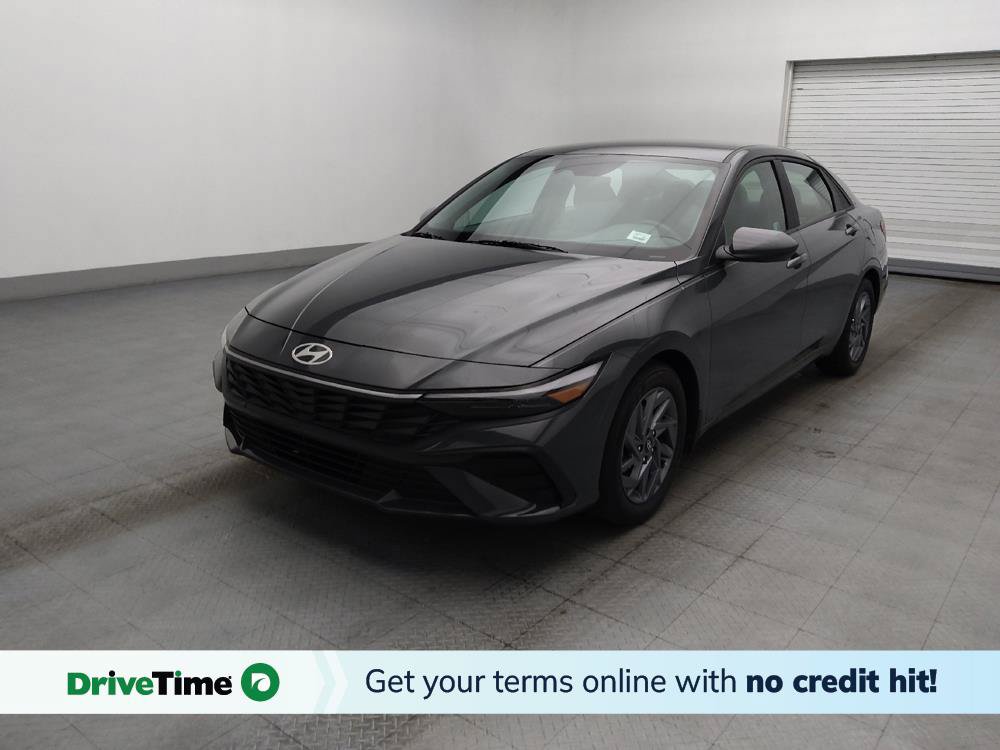 Used 2024 Hyundai Elantra SEL FWD image 1