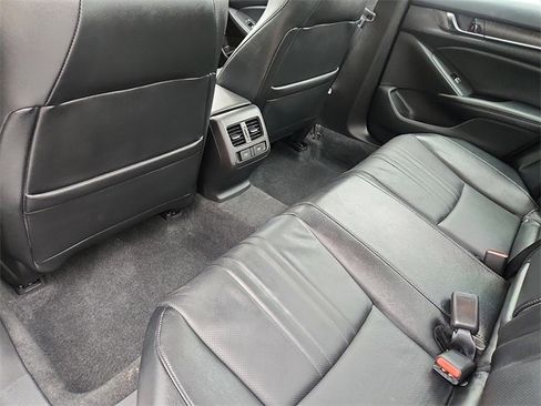 Used 2021 Honda Accord EX-L image 11