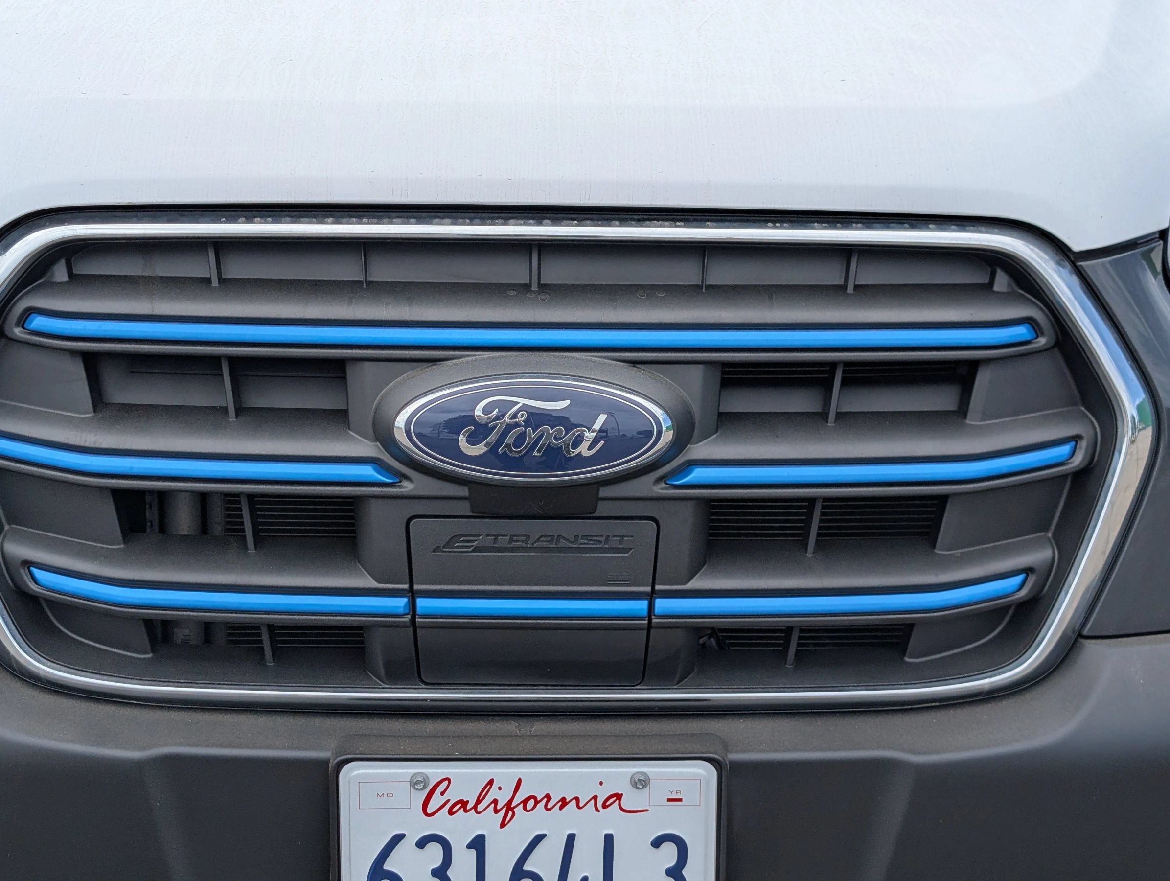Used 2022 Ford E-Transit 148 High Roof w/ Load Area Protection Package RWD image 3