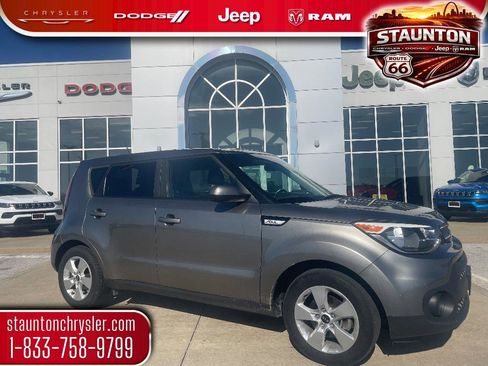 Used 2019 Kia Soul FWD image 1