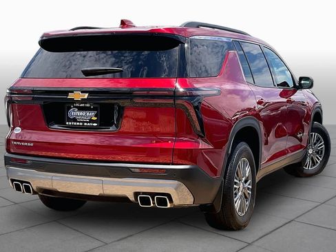 Used 2025 Chevrolet Traverse LT w/ Driver Confidence Package FWD image 13