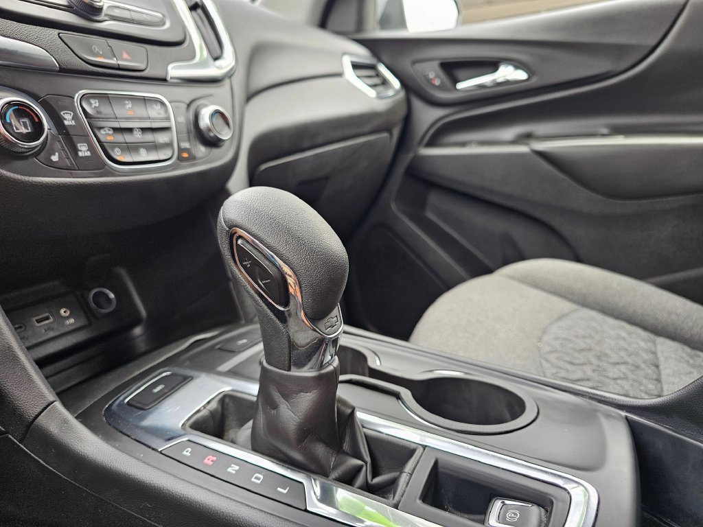 Used 2024 Chevrolet Equinox LT AWD/4WD image 26