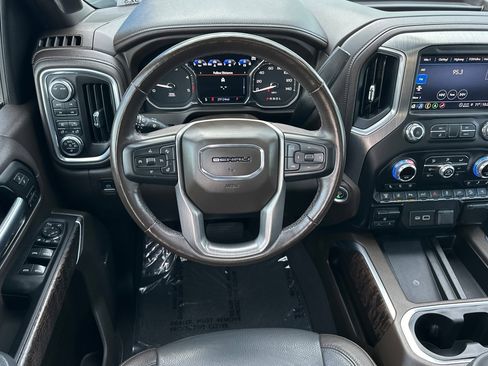 Used 2022 GMC Sierra 2500 Denali w/ Denali Ultimate Package image 17