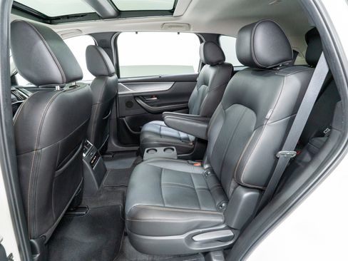 Used 2024 MAZDA CX-90 Plug-In Hybrid w/ Premium Pkg image 33