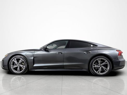 Used 2024 Audi e-tron GT Premium Plus image 2