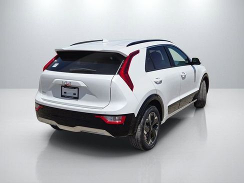 New 2026 Kia Niro Wind FWD image 4