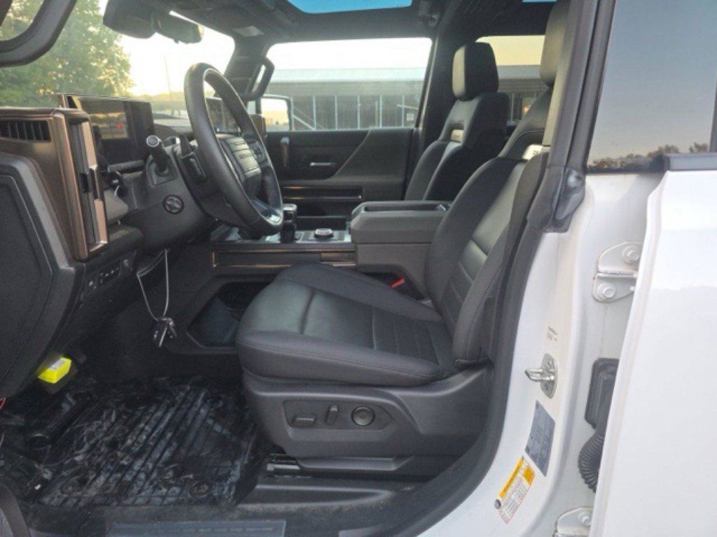 Used 2025 GMC Hummer EV 3X AWD/4WD image 9