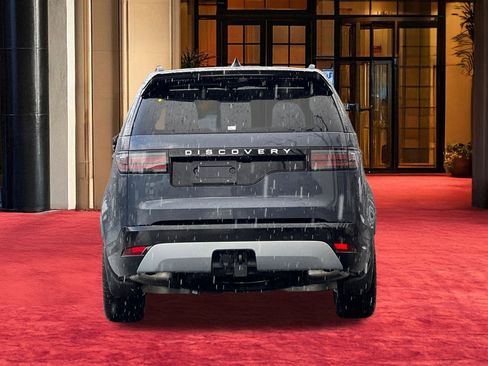 New 2026 Land Rover Discovery Limited Edition image 11