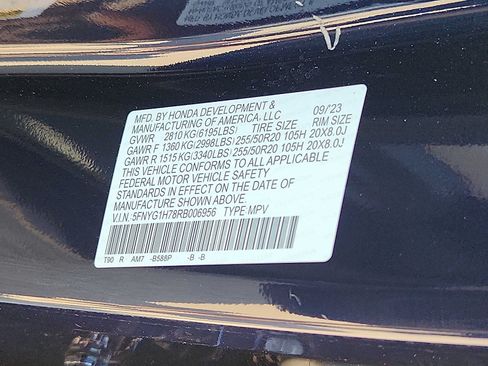 Certified 2024 Honda Pilot Touring image 27