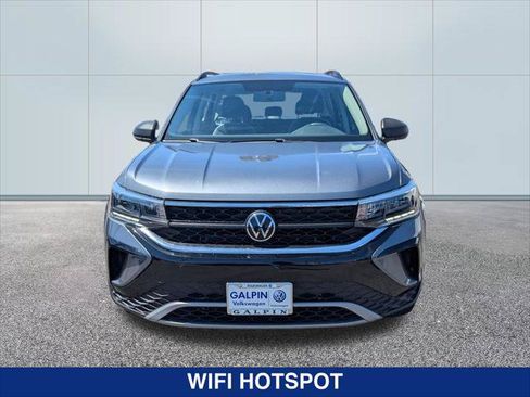 Used 2022 Volkswagen Taos S FWD image 8