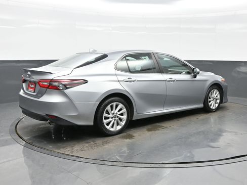 Used 2023 Toyota Camry LE image 6