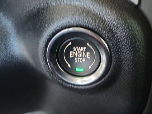 Used 2026 Chevrolet Silverado 1500 Custom AWD/4WD image 14