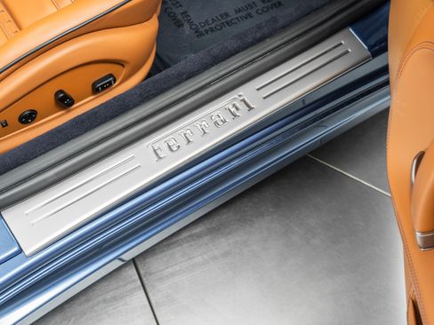Used 2010 Ferrari California image 32