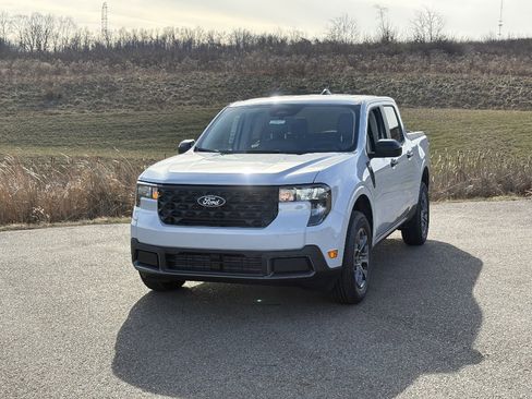 New 2026 Ford Maverick XLT w/ XLT Luxury Package FWD image 1