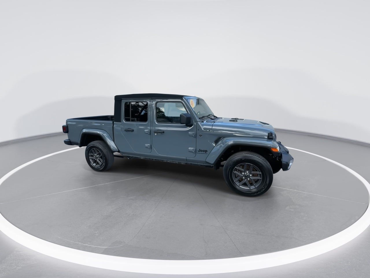 Used 2024 Jeep Gladiator Sport AWD/4WD image 24