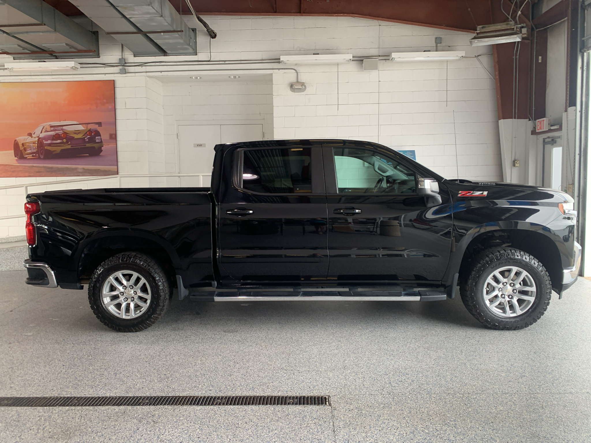 Used 2020 Chevrolet Silverado 1500 LT w/ All-Star Edition AWD/4WD image 11