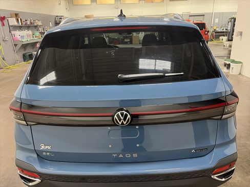 New 2026 Volkswagen Taos SEL image 4