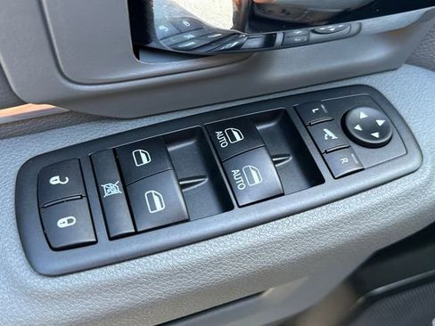 Used 2018 RAM 1500 Big Horn AWD/4WD image 22
