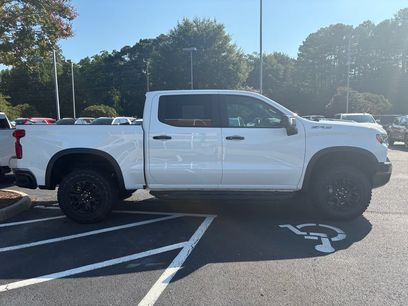 New 2026 Chevrolet Silverado 1500 ZR2 w/ LPO, Dark Essentials Package