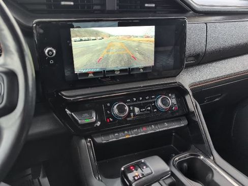 Used 2022 GMC Sierra 1500 AT4 AWD/4WD image 15