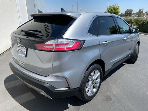 Used 2023 Ford Edge Titanium image 5