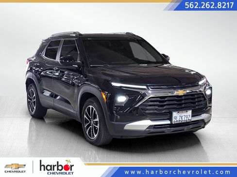 Used 2024 Chevrolet TrailBlazer LT FWD image 1