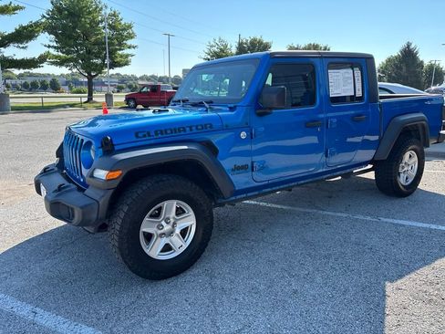 Used 2020 Jeep Gladiator Sport w/ Quick Order Package 24S AWD/4WD image 14