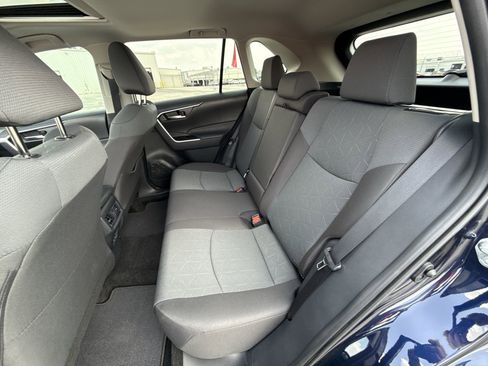 Certified 2025 Toyota RAV4 XLE w/ Convenience Package FWD image 26