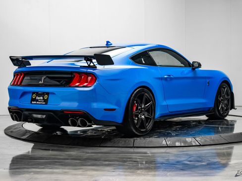 Used 2022 Ford Mustang Shelby GT500 w/ Carbon Fiber Track Pack RWD image 20