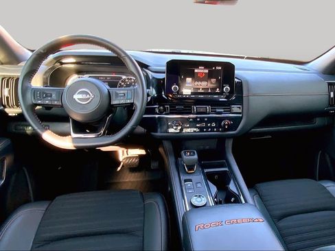 Used 2025 Nissan Pathfinder Rock Creek AWD/4WD image 16