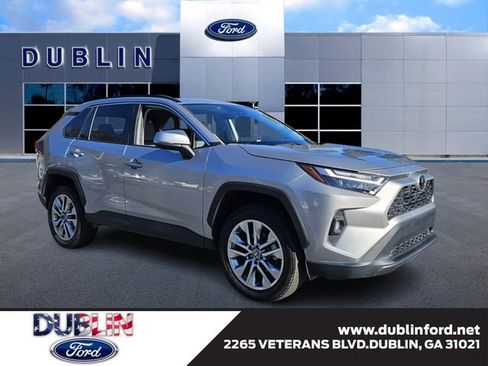 Used 2023 Toyota RAV4 XLE Premium image 1