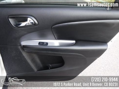Used 2017 Dodge Journey SE image 39