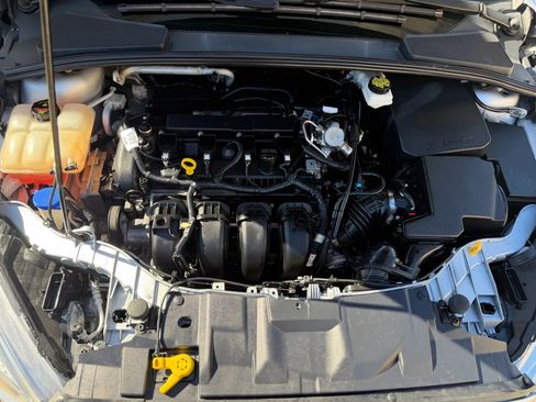 Used 2018 Ford Focus SE image 35