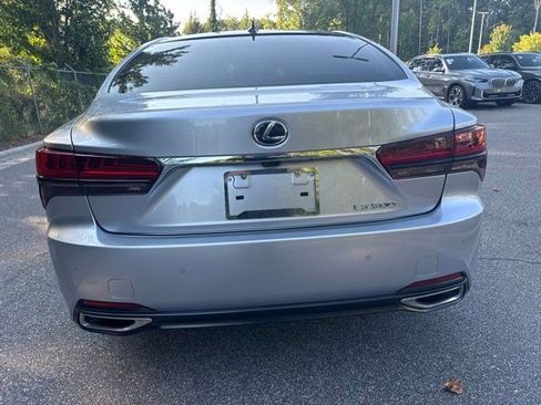 Used 2022 Lexus LS 500 RWD image 6