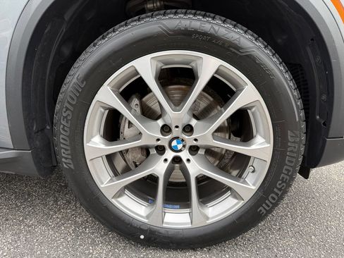 Used 2024 BMW X5 xDrive40i w/ Premium Package AWD/4WD image 18