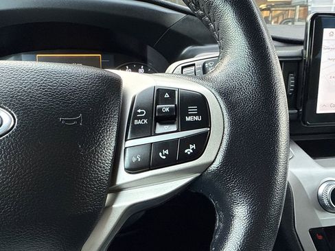 Used 2022 Ford Explorer XLT w/ Equipment Group 202A image 28