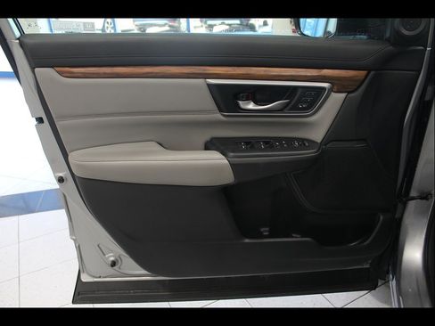 Used 2020 Honda CR-V Touring image 15