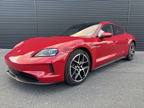 New 2026 Porsche Taycan image 18