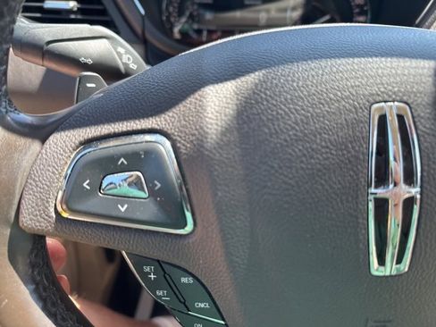 Used 2017 Lincoln MKC Reserve w/ Lincoln MKC Climate Package image 34