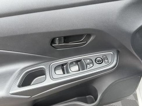Used 2025 Nissan Versa S w/ S Plus Package FWD image 15