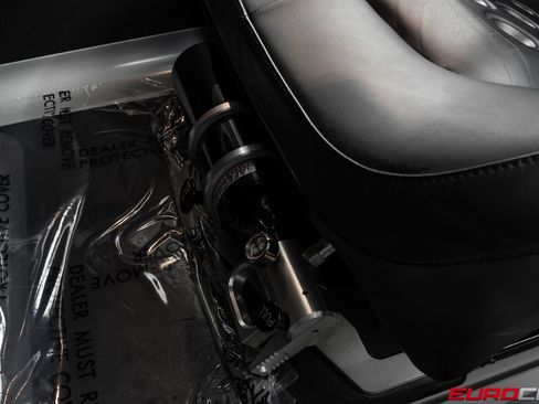 Used 2006 Ford GT RWD image 45