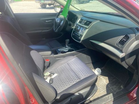 Used 2017 Nissan Altima 2.5 S w/ Power Driver Seat Package FWD image 5