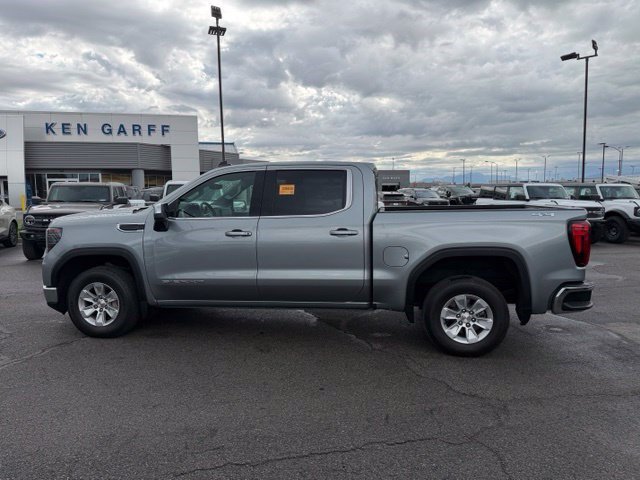 Used 2024 GMC Sierra 1500 SLE w/ Preferred Package AWD/4WD image 12